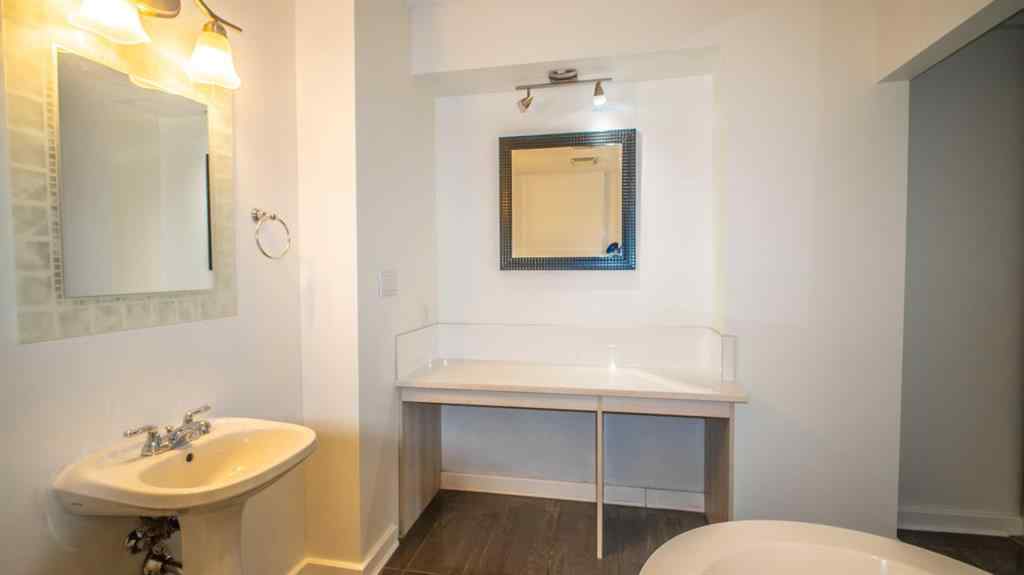 MLS® A2229229 - Unit #503 706 15 Avenue SW in Beltline Calgary, Residential