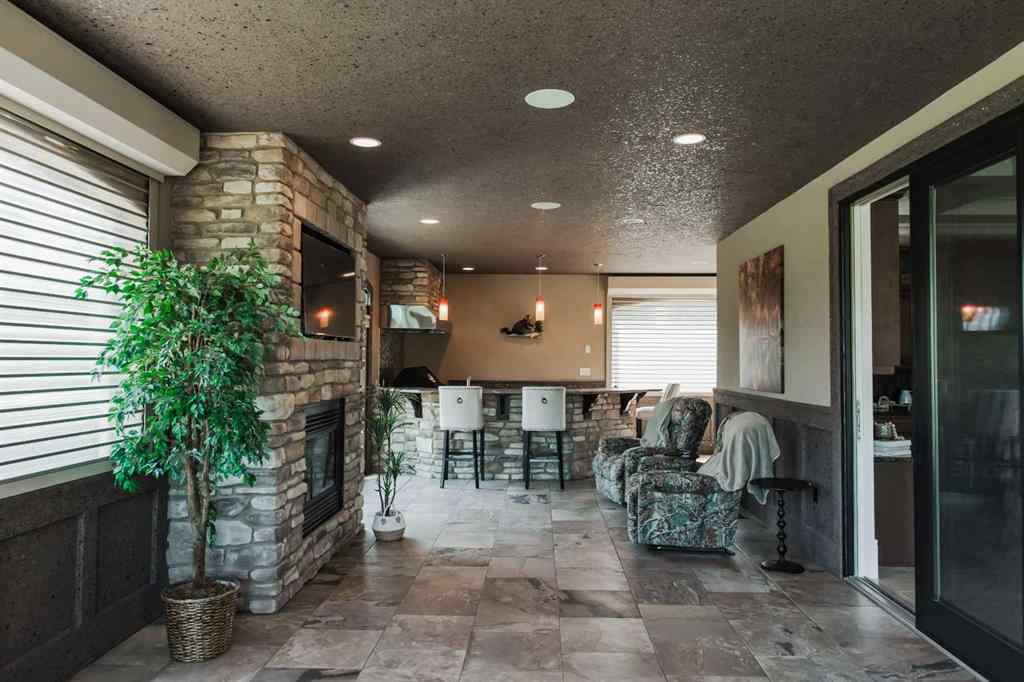 MLS® A2229237 - 8018 Tamarack Close  in Taylor Estates Rural Grande Prairie No. 1, County of, Residential