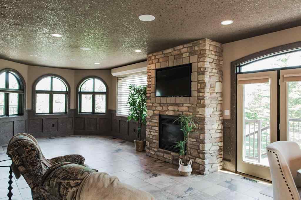 MLS® A2229237 - 8018 Tamarack Close  in Taylor Estates Rural Grande Prairie No. 1, County of, Residential