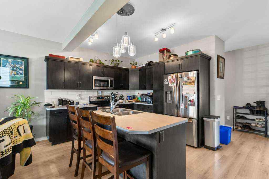 MLS® A2229265 - 39 Hampton Crescent  in Hewlett Park Sylvan Lake, Residential