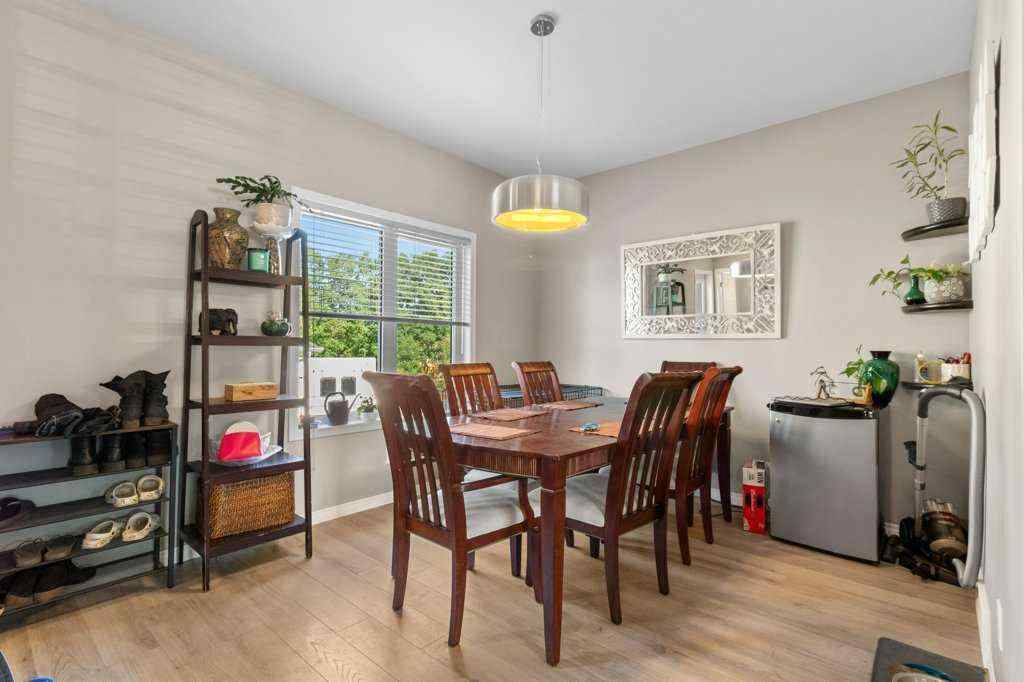MLS® A2229265 - 39 Hampton Crescent  in Hewlett Park Sylvan Lake, Residential