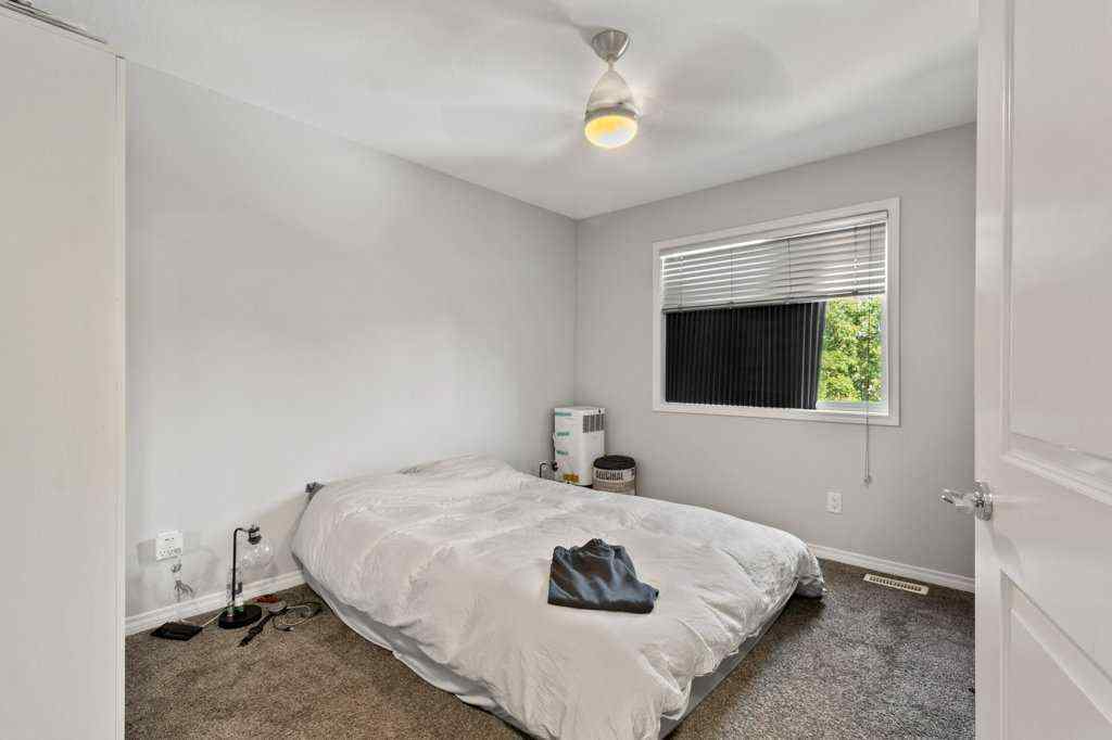 MLS® A2229265 - 39 Hampton Crescent  in Hewlett Park Sylvan Lake, Residential
