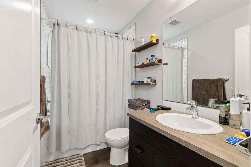 MLS® A2229265 - 39 Hampton Crescent  in Hewlett Park Sylvan Lake, Residential