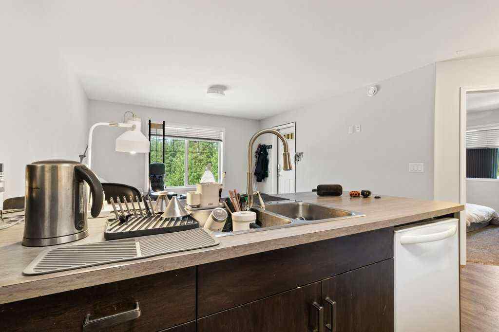 MLS® A2229265 - 39 Hampton Crescent  in Hewlett Park Sylvan Lake, Residential