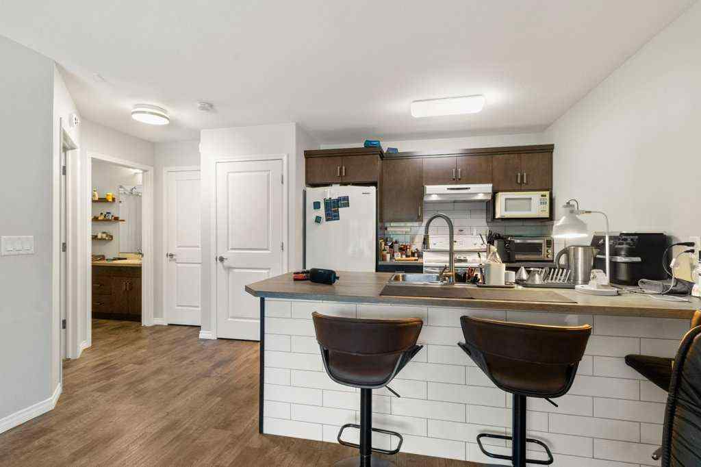 MLS® A2229265 - 39 Hampton Crescent  in Hewlett Park Sylvan Lake, Residential