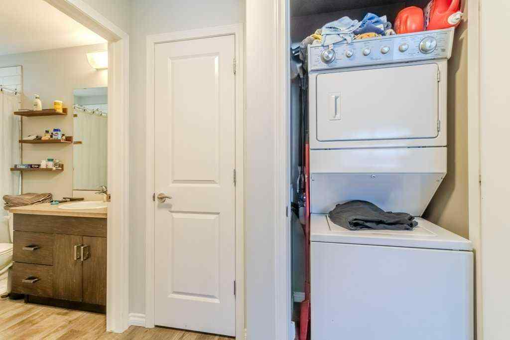 MLS® A2229265 - 39 Hampton Crescent  in Hewlett Park Sylvan Lake, Residential