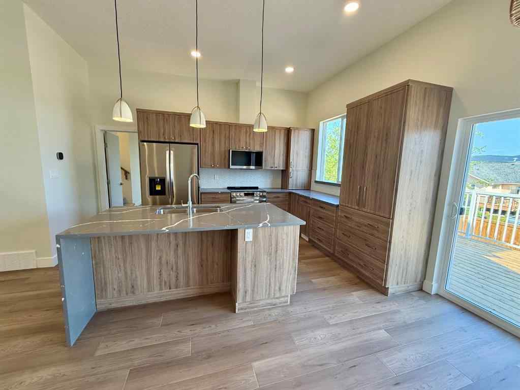 MLS® A2229266 - 124 TRESTLE Place  in Terrace Heights Hinton, Residential