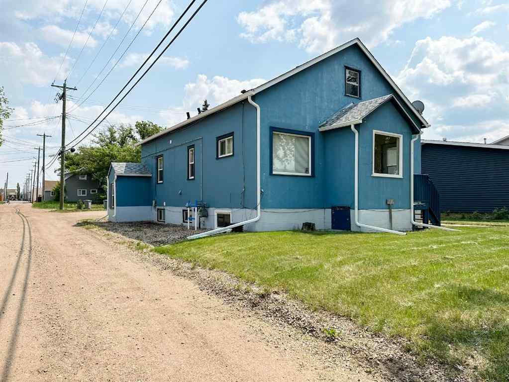 MLS® A2229275 - 5013 53 Street  in Downtown West Stettler, Residential