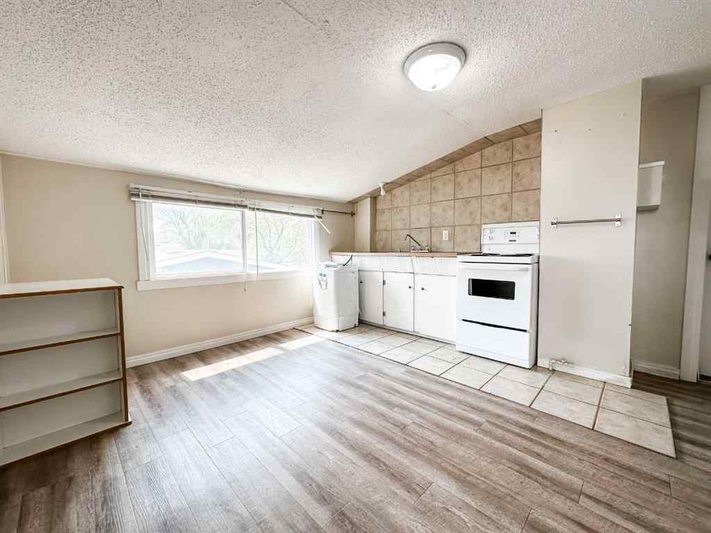 MLS® A2229275 - 5013 53 Street  in Downtown West Stettler, Residential