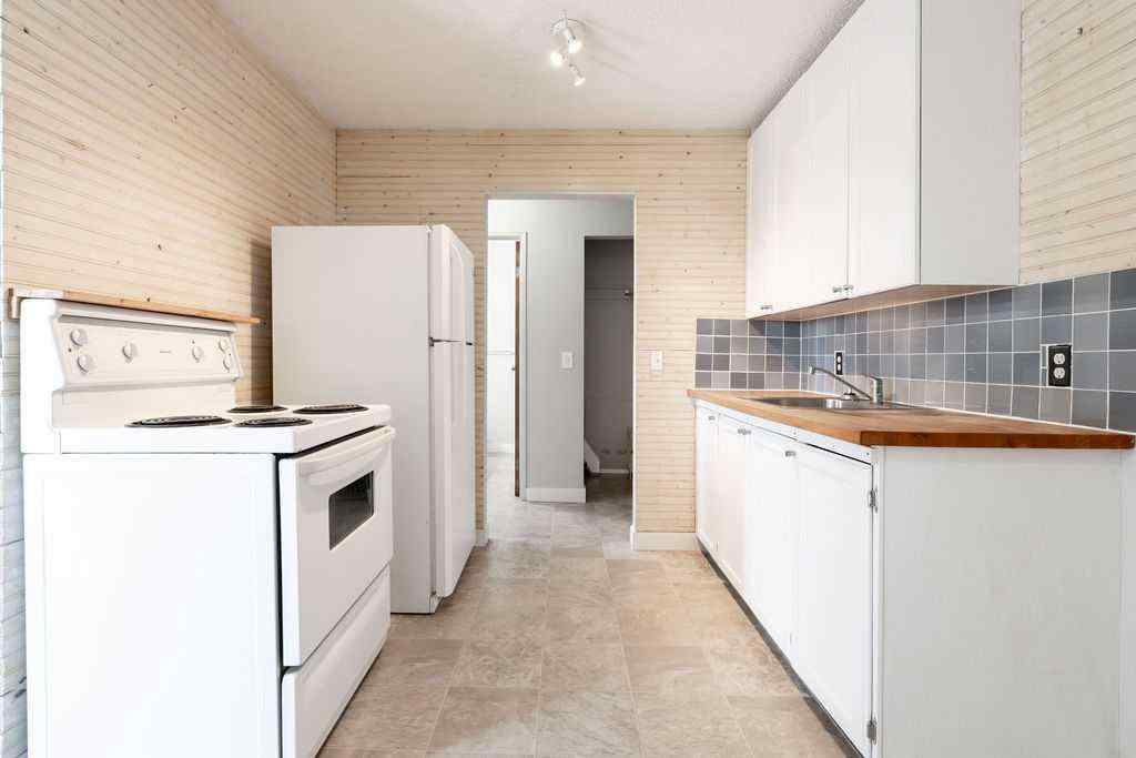 MLS® A2229299 - Unit #8 232 Sabrina Way SW in Southwood Calgary, Residential