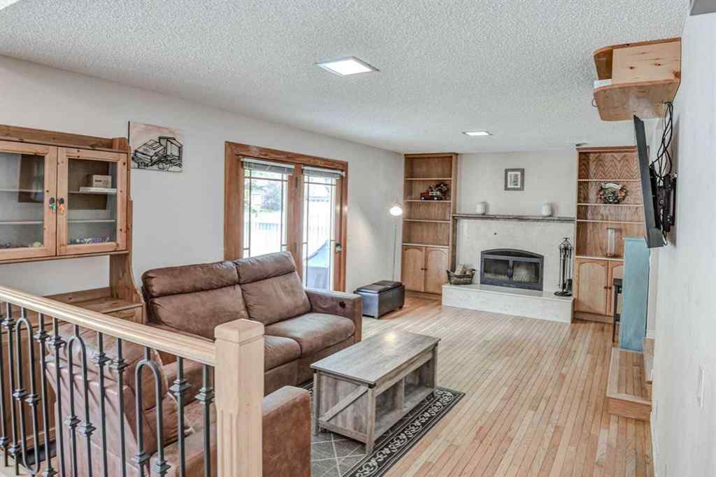 MLS® A2229311 - 623 Lake Simcoe Close SE in Lake Bonavista Calgary, Residential