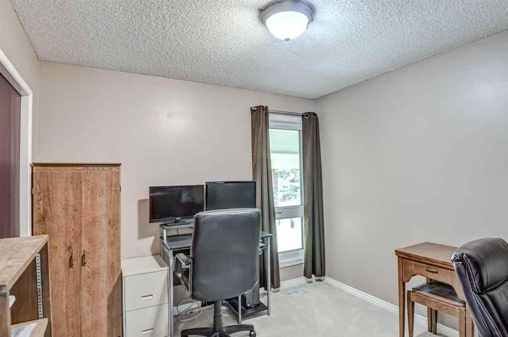 MLS® A2229311 - 623 Lake Simcoe Close SE in Lake Bonavista Calgary, Residential