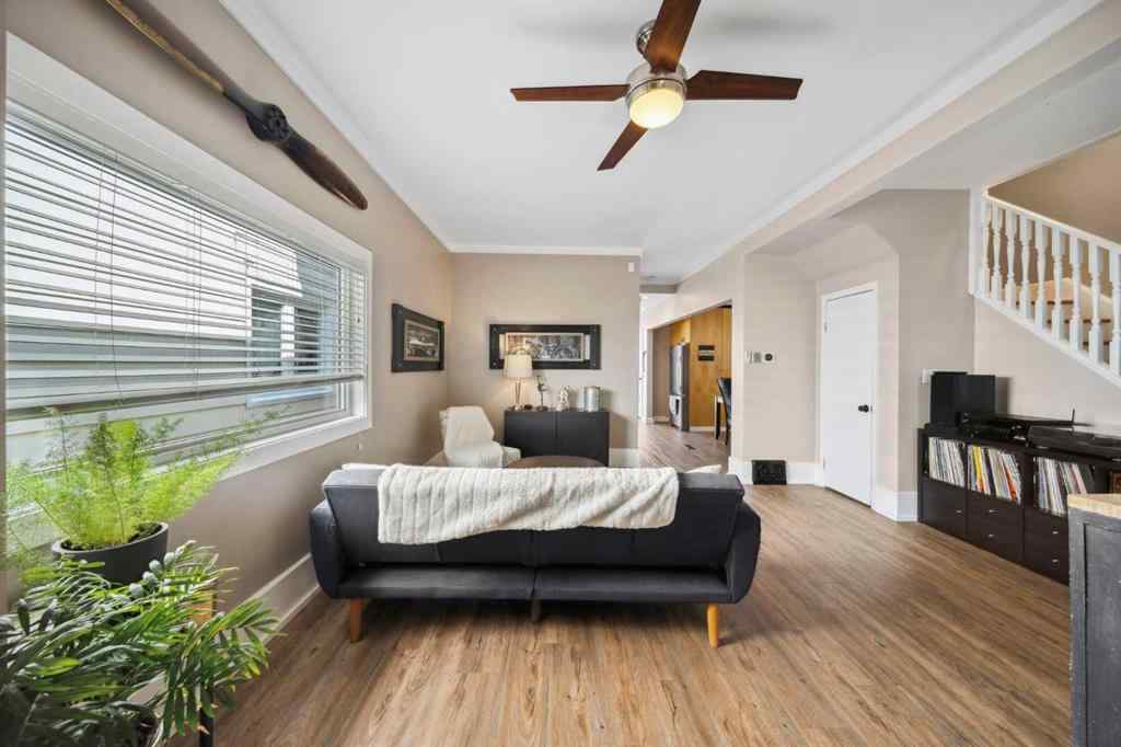 MLS® A2229333 - 412 17 Avenue NW in Mount Pleasant Calgary, Residential