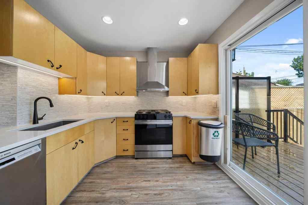 MLS® A2229333 - 412 17 Avenue NW in Mount Pleasant Calgary, Residential