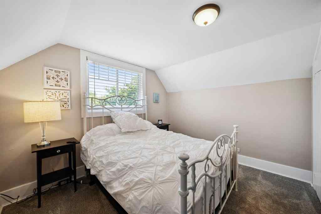 MLS® A2229333 - 412 17 Avenue NW in Mount Pleasant Calgary, Residential