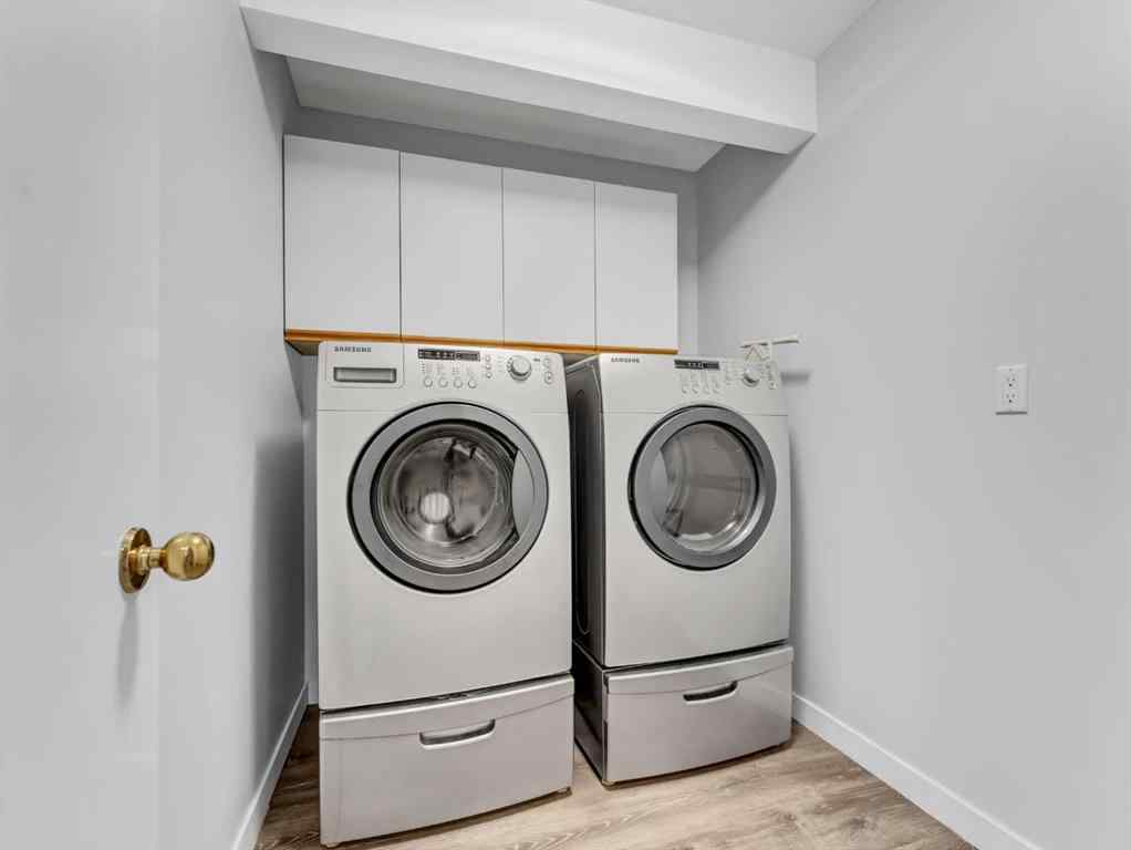 MLS® A2229352 - Unit #1 1165 16 Street NE in Northeast Crescent Heights Medicine Hat, Residential