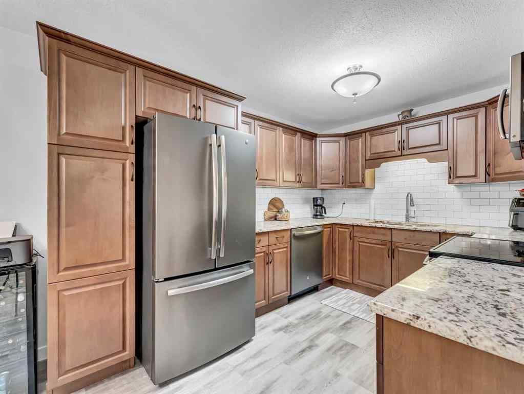 MLS® A2229352 - Unit #1 1165 16 Street NE in Northeast Crescent Heights Medicine Hat, Residential