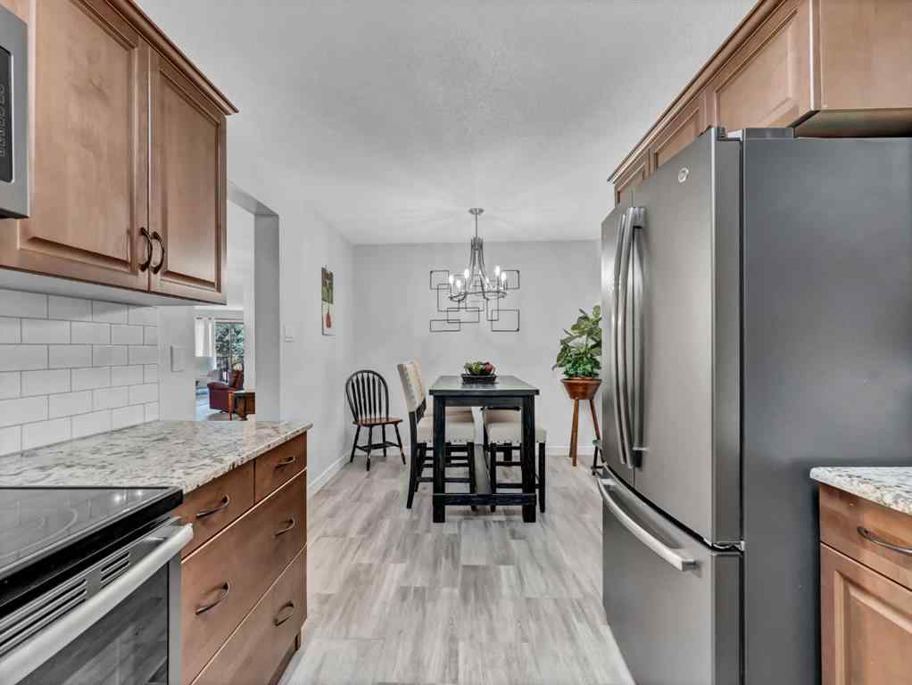 MLS® A2229352 - Unit #1 1165 16 Street NE in Northeast Crescent Heights Medicine Hat, Residential