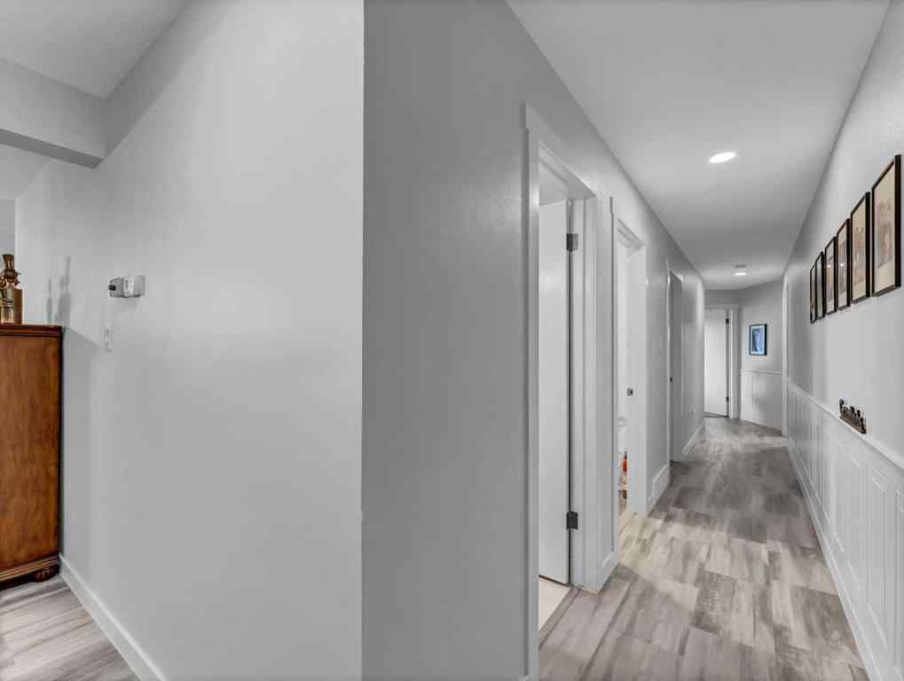 MLS® A2229352 - Unit #1 1165 16 Street NE in Northeast Crescent Heights Medicine Hat, Residential
