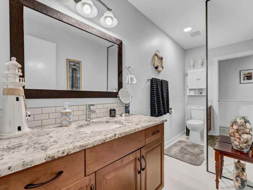 MLS® A2229352 - Unit #1 1165 16 Street NE in Northeast Crescent Heights Medicine Hat, Residential