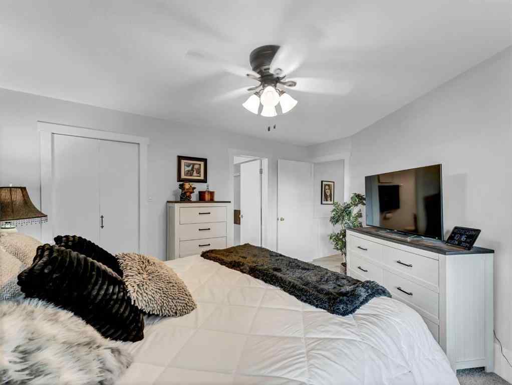 MLS® A2229352 - Unit #1 1165 16 Street NE in Northeast Crescent Heights Medicine Hat, Residential
