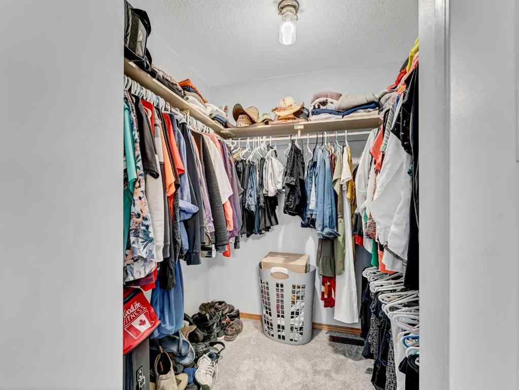MLS® A2229352 - Unit #1 1165 16 Street NE in Northeast Crescent Heights Medicine Hat, Residential