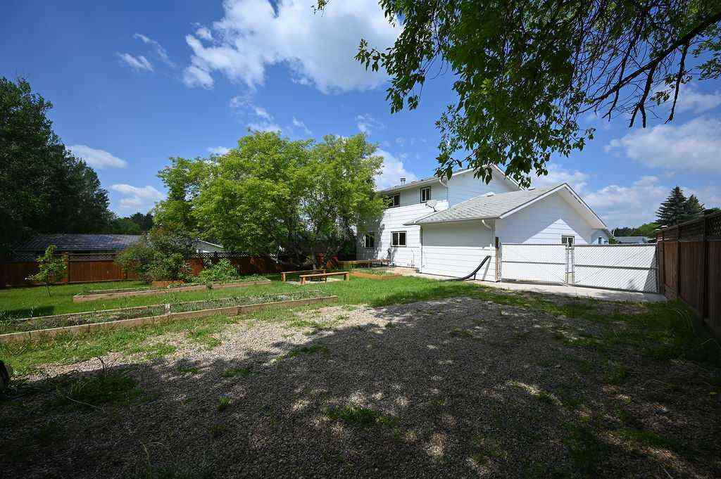 MLS® A2229355 - 5300 43 Avenue  in Athabasca Town Athabasca, Residential