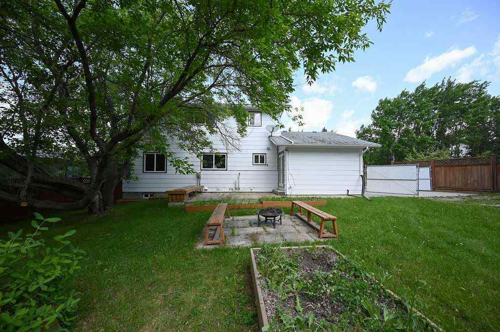 MLS® A2229355 - 5300 43 Avenue  in Athabasca Town Athabasca, Residential