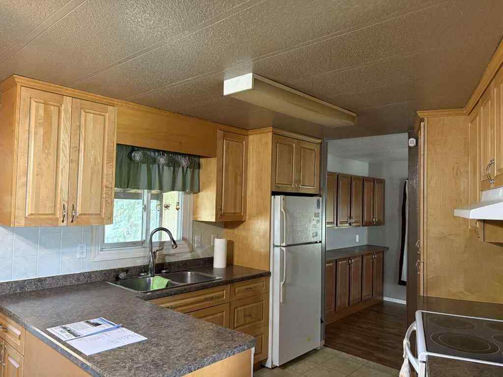 MLS® A2229402 - 4601 50 Avenue  in Daysland Daysland, Residential