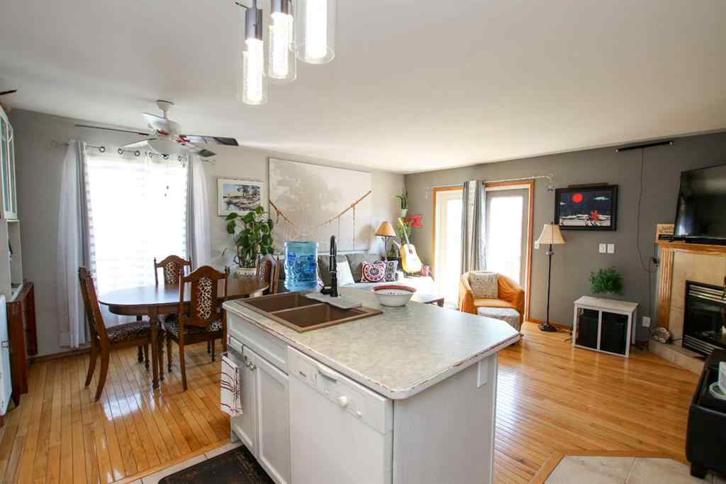 MLS® A2229423 - Unit #1 4622 44 Street  in Palo Sylvan Lake, Residential