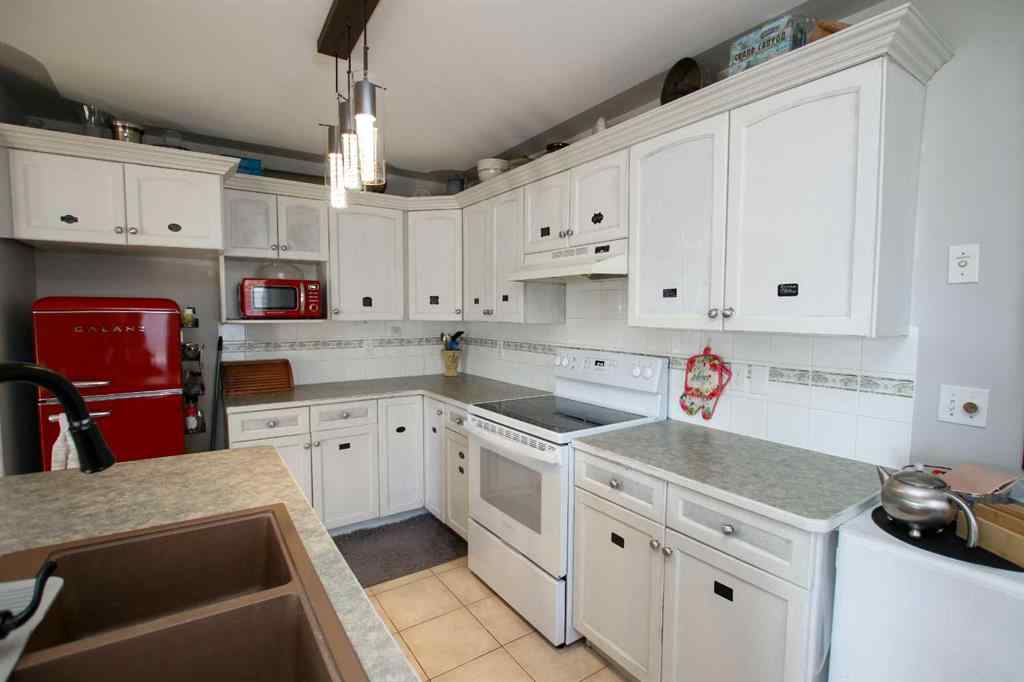 MLS® A2229423 - Unit #1 4622 44 Street  in Palo Sylvan Lake, Residential