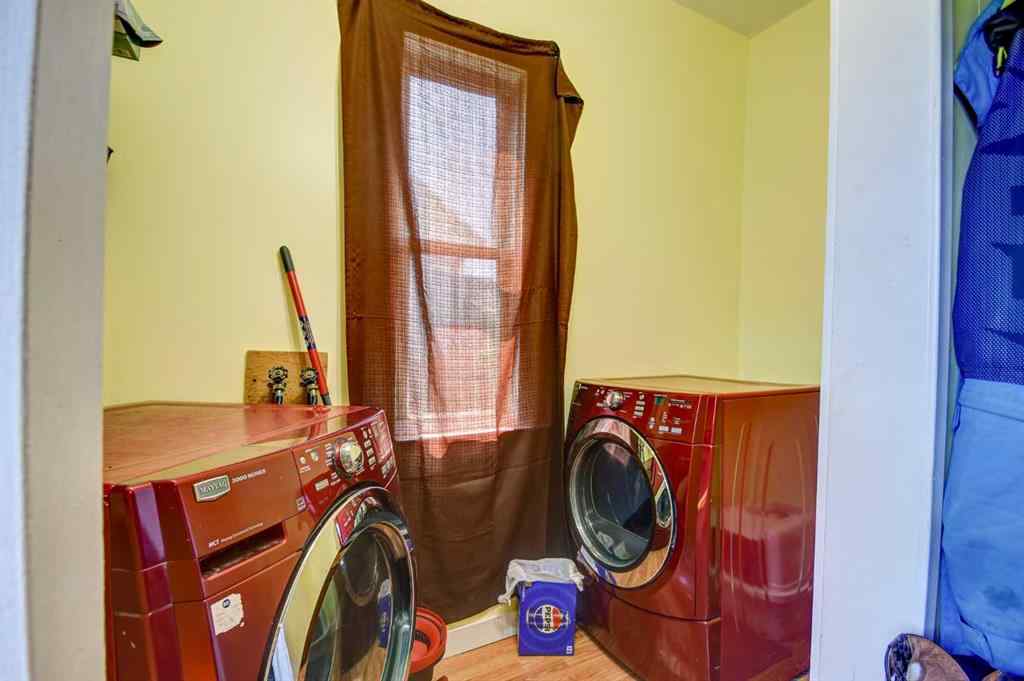 MLS® A2229446 - 4823 51 Street  in NONE Clive, Residential