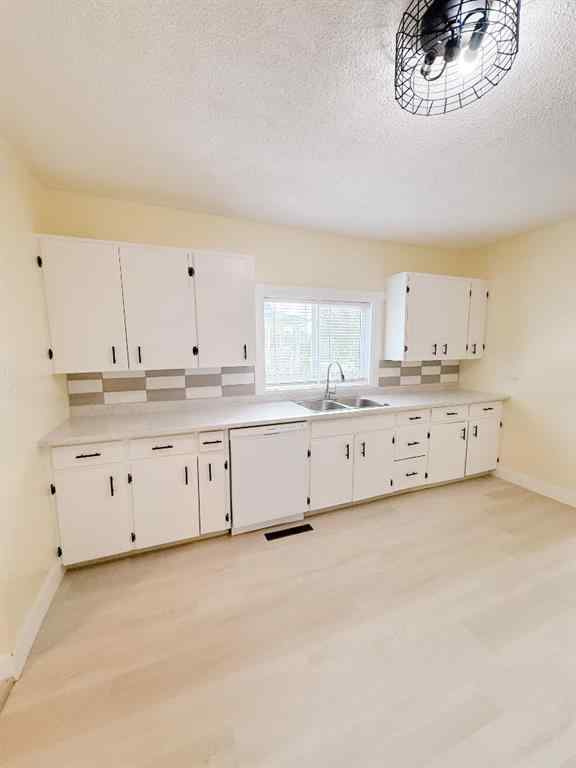 MLS® A2229450 - 4515 47 Street  in NONE Rocky Mountain House, Residential