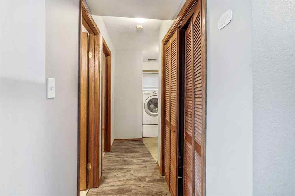 MLS® A2229483 - 199 Mt Crandell Crescent W in Mountain Heights Lethbridge, Residential