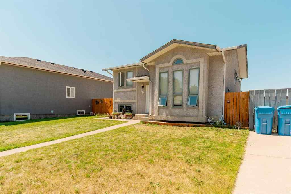 MLS® A2229483 - 199 Mt Crandell Crescent W in Mountain Heights Lethbridge, Residential