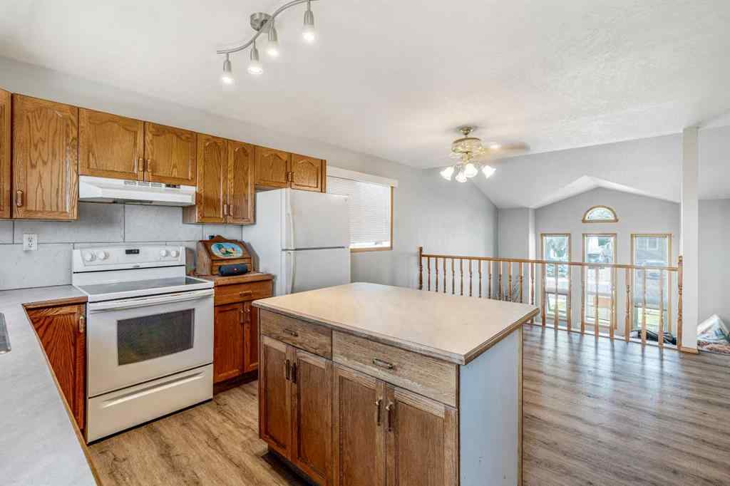 MLS® A2229483 - 199 Mt Crandell Crescent W in Mountain Heights Lethbridge, Residential