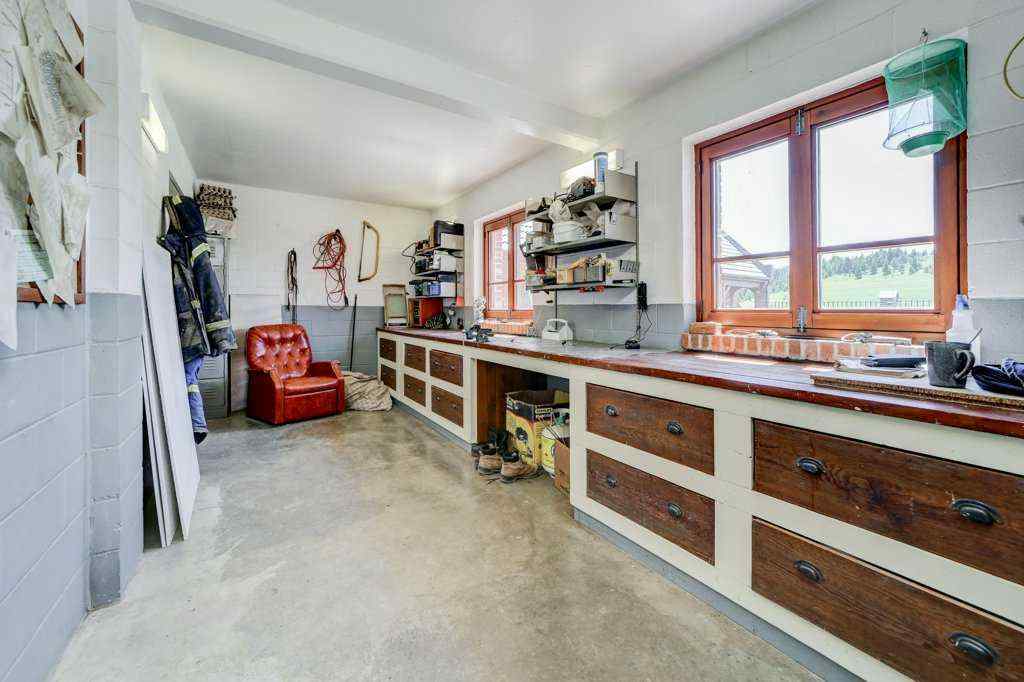 MLS® A2229494 - 1029 TWP RD 8-4   in NONE Cowley, Agri-Business