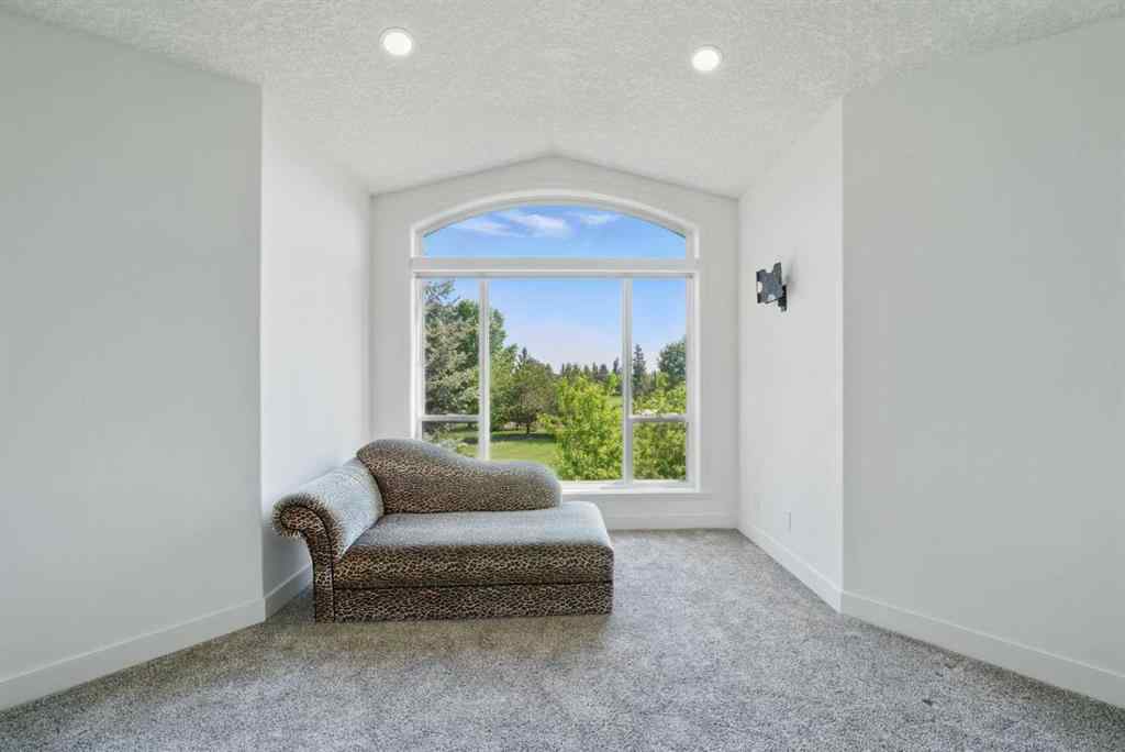 MLS® A2229513 - 31 Lynx Meadows Court NW in NONE Calgary, Residential