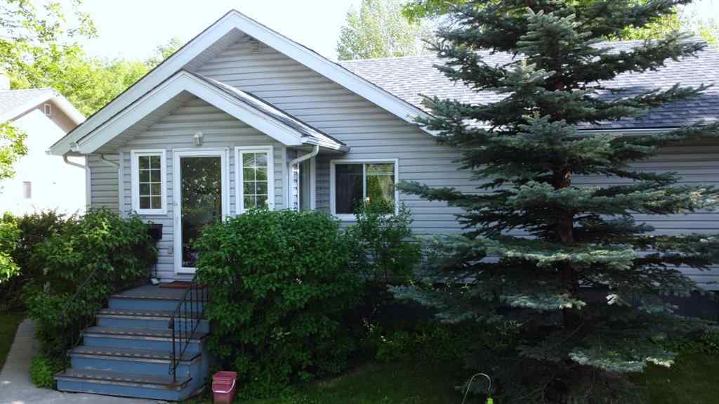 MLS® A2229620 - 327 12 Avenue NW in Crescent Heights Calgary, Residential