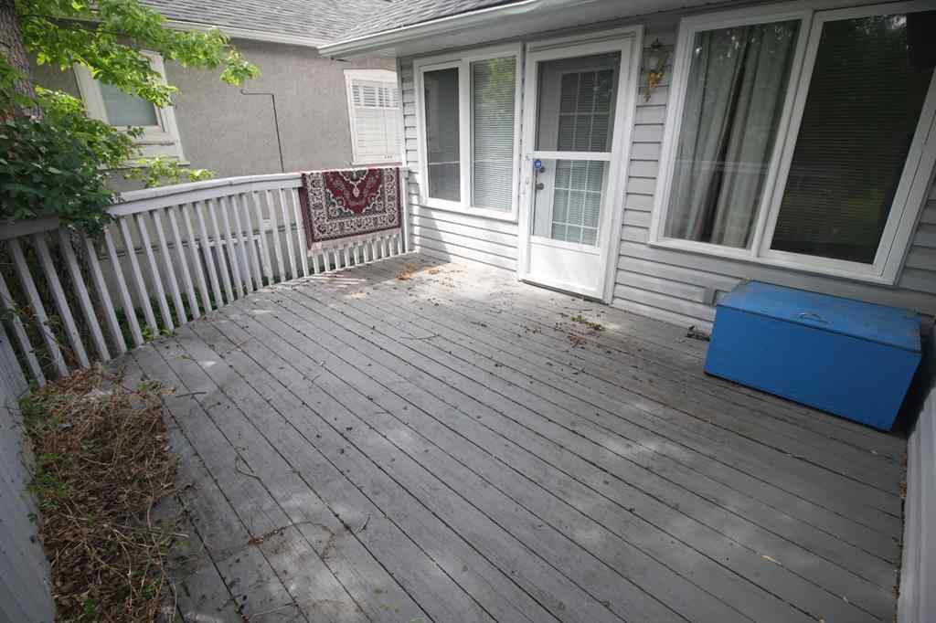MLS® A2229620 - 327 12 Avenue NW in Crescent Heights Calgary, Residential