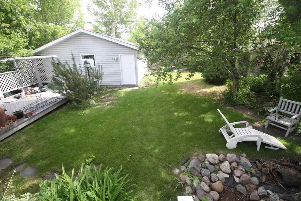 MLS® A2229620 - 327 12 Avenue NW in Crescent Heights Calgary, Residential