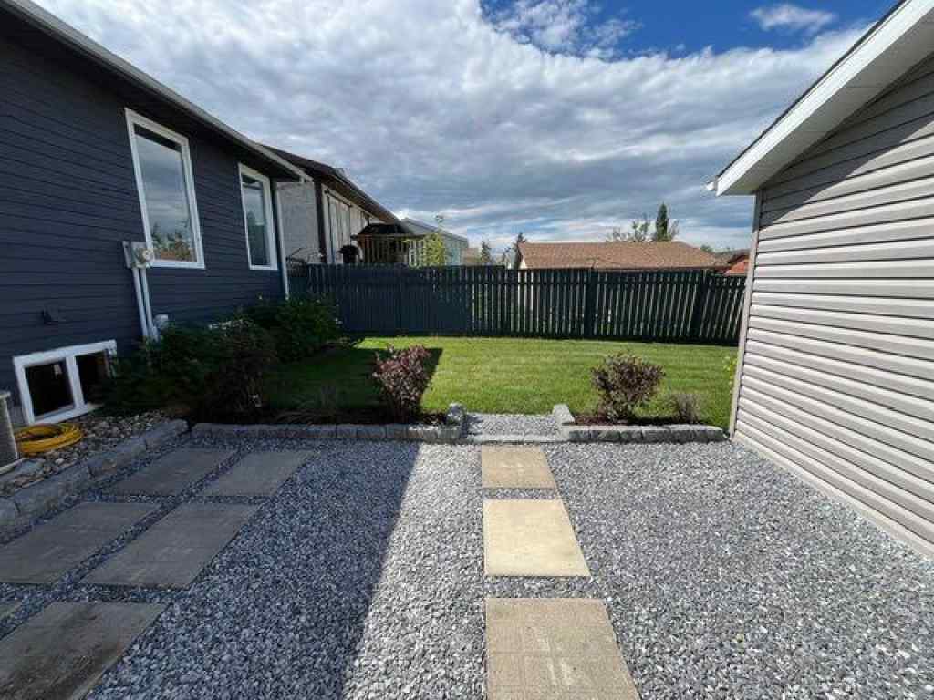 MLS® A2229631 - 1312 10 Avenue SE in Sunrise Meadows High River, Residential