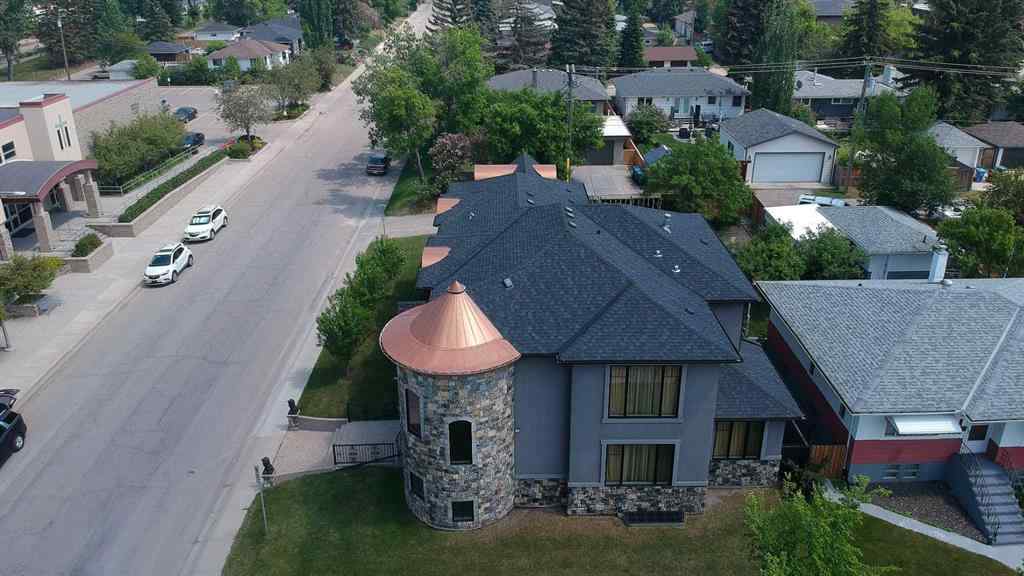 MLS® A2229632 - 1911 13 Avenue NW in Hounsfield Heights/Briar Hill Calgary, Residential