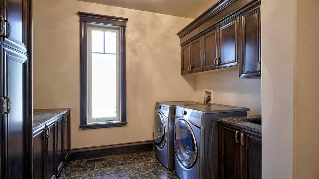MLS® A2229632 - 1911 13 Avenue NW in Hounsfield Heights/Briar Hill Calgary, Residential