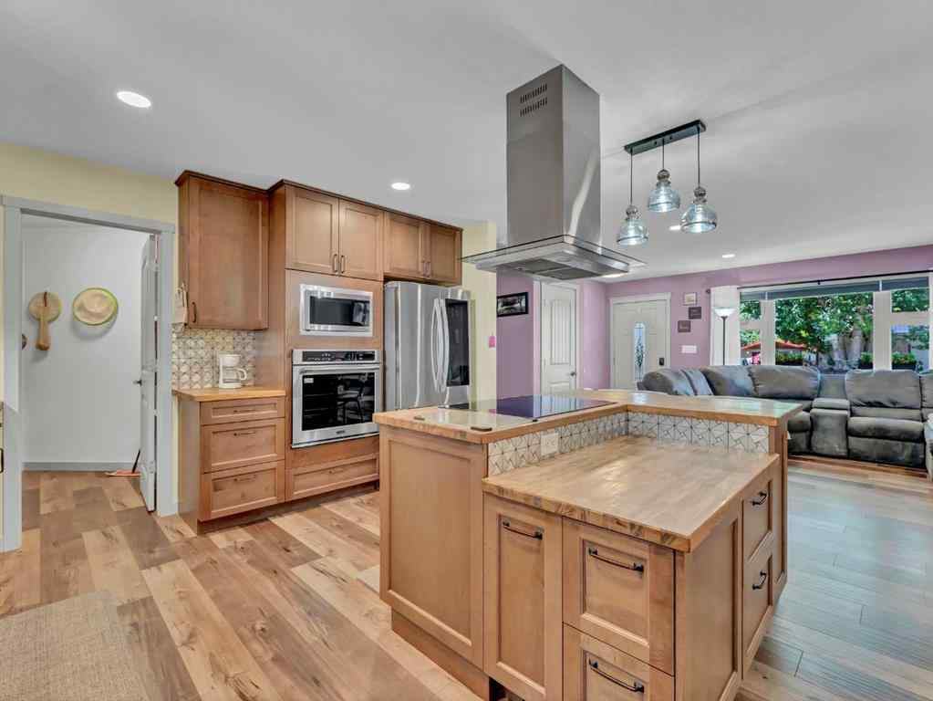 MLS® A2229661 - 159 Elgin Street  in NONE Irvine, Residential