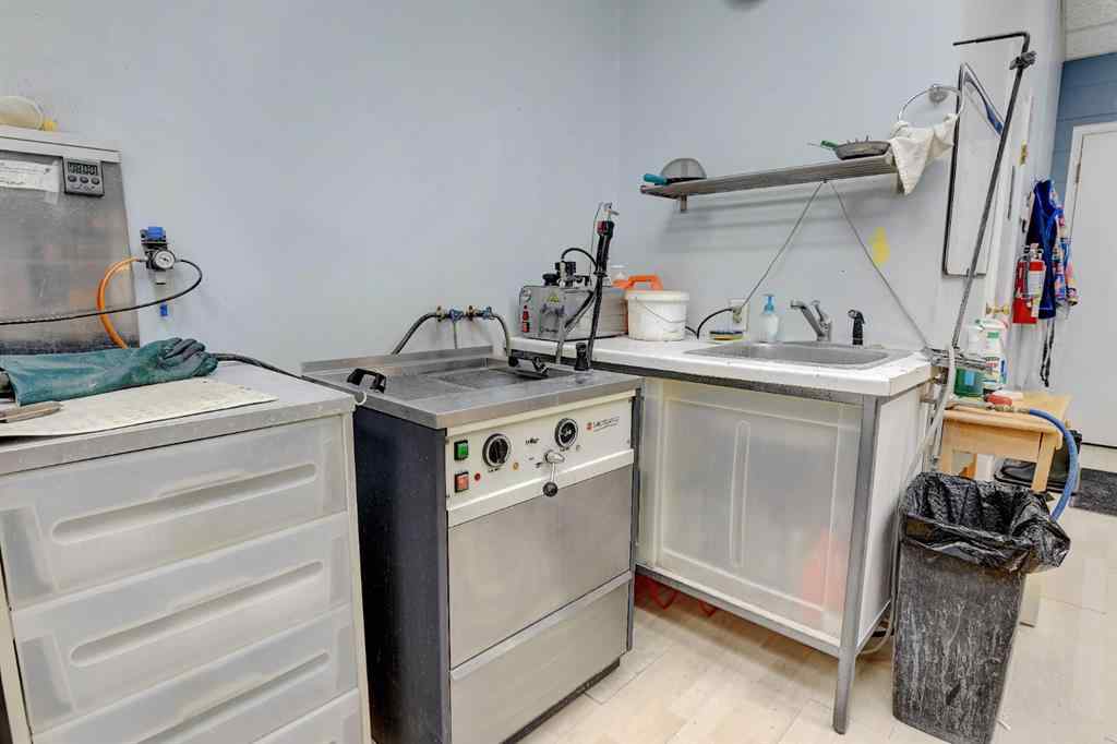 MLS® A2229662 - 10018 101 Avenue  in NONE Grande Prairie, Commercial