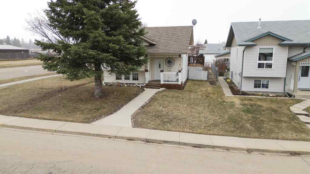 MLS® A2229707 - 5203 42 Street  in Westwood Innisfail, Residential