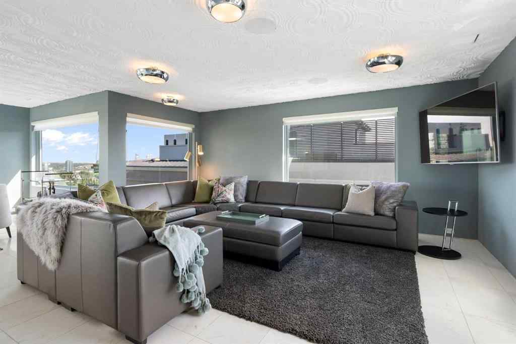 MLS® A2229721 - 2022 29 Avenue SW in South Calgary Calgary, Residential