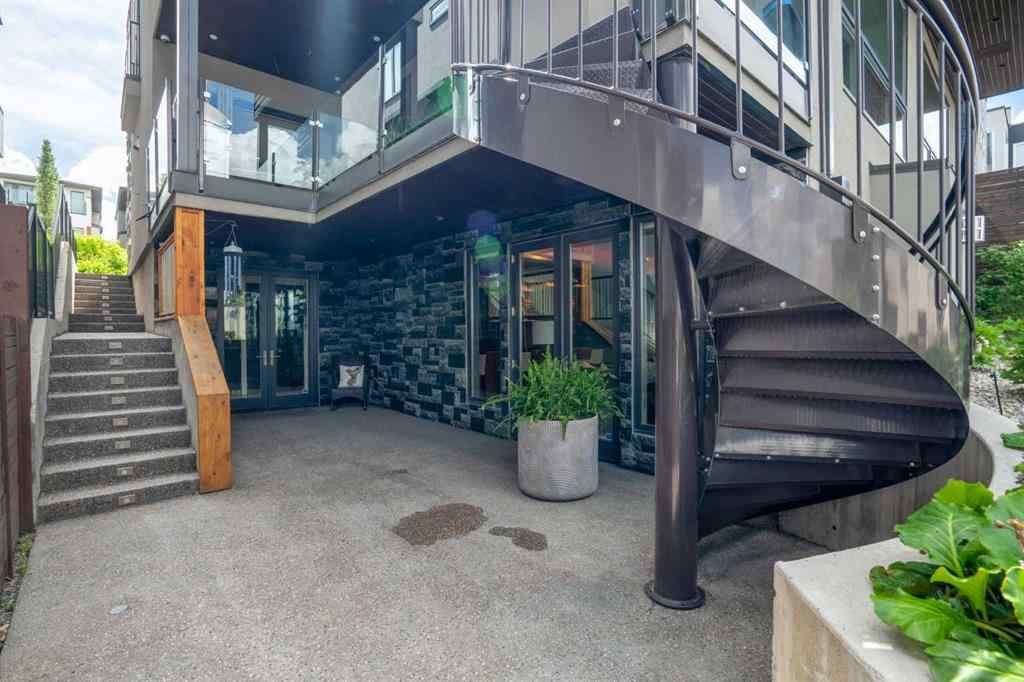 MLS® A2229721 - 2022 29 Avenue SW in South Calgary Calgary, Residential
