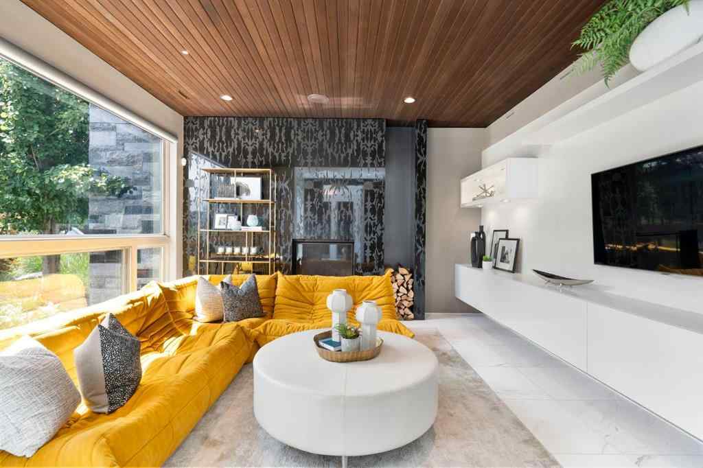 MLS® A2229721 - 2022 29 Avenue SW in South Calgary Calgary, Residential